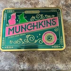 Munchkins Donut Hole Treats Tin - Green and Gold